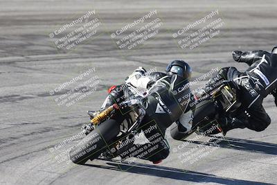 media/Dec-07-2025-CVMA (Sun) [[3e7d2de5dc]]/Race 5-Formula UL-CVMA Hooligans-American Thunder/